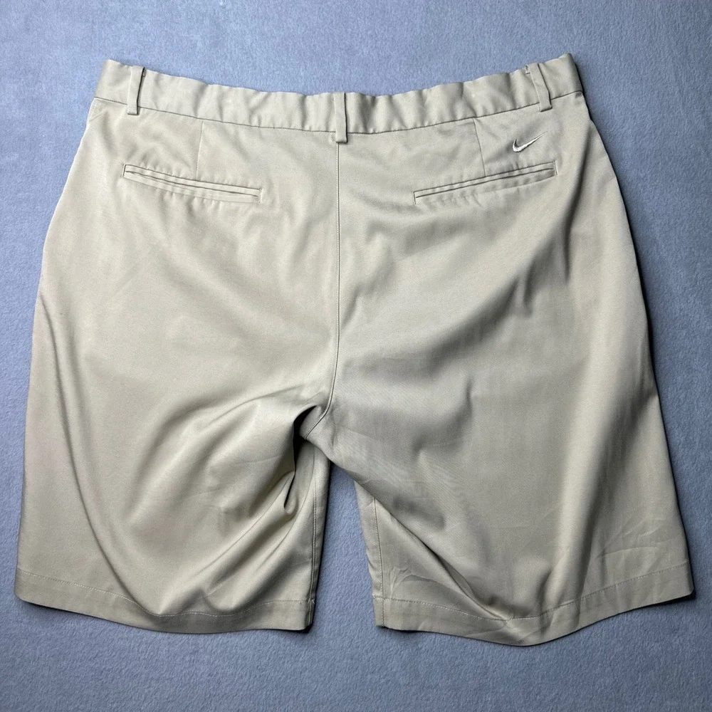 Nike Golf‎ Shorts Mens 38 Khaki Tan Dri-FIT Standard Fit Flat Front 11 Inseam
